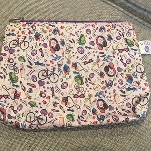 Willa Skincare Pouch